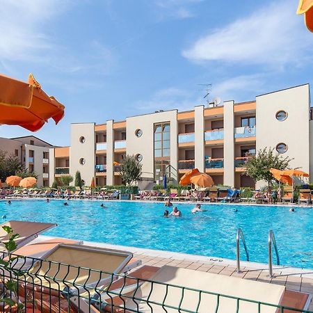 Villaggio Ai Ginepri Trilocale Superior Con 2 Bagni Caorle Buitenkant foto
