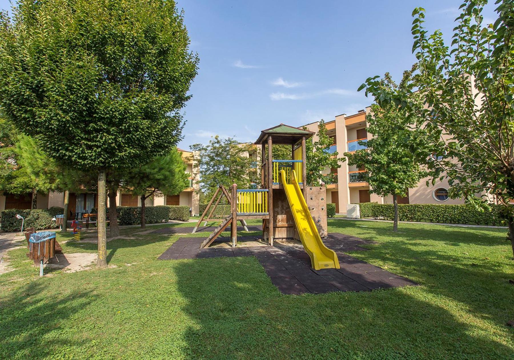 Villaggio Ai Ginepri Trilocale Superior Con 2 Bagni Caorle Buitenkant foto